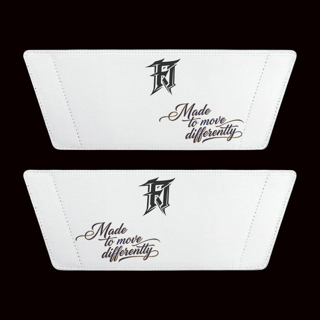 Women’s White Slide Sandals with Script Logo — Minimal Casual Pool & Beach Slides